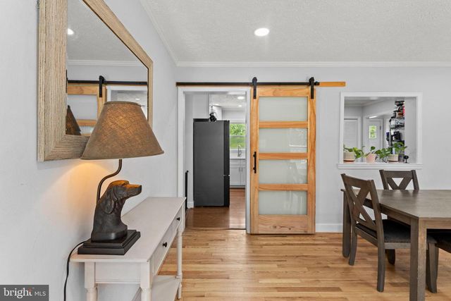 20103 SHELBURNE GLEBE RD, Purcellville, VA 20132
