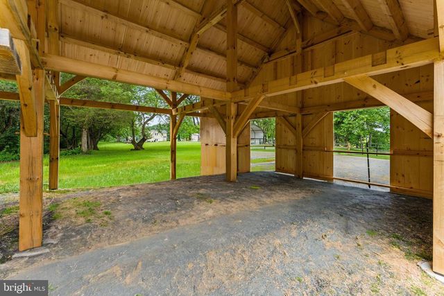 20103 SHELBURNE GLEBE RD, Purcellville, VA 20132