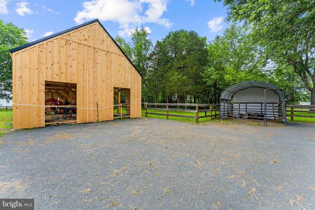 20103 SHELBURNE GLEBE RD, Purcellville, VA 20132