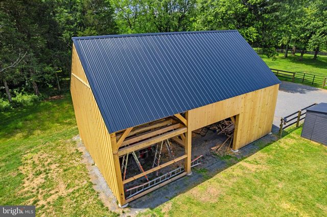 20103 SHELBURNE GLEBE RD, Purcellville, VA 20132
