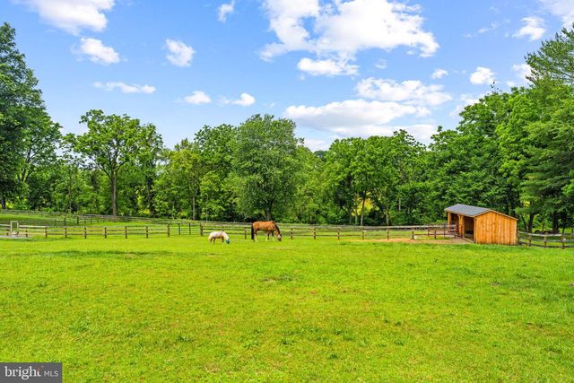 20103 SHELBURNE GLEBE RD, Purcellville, VA 20132
