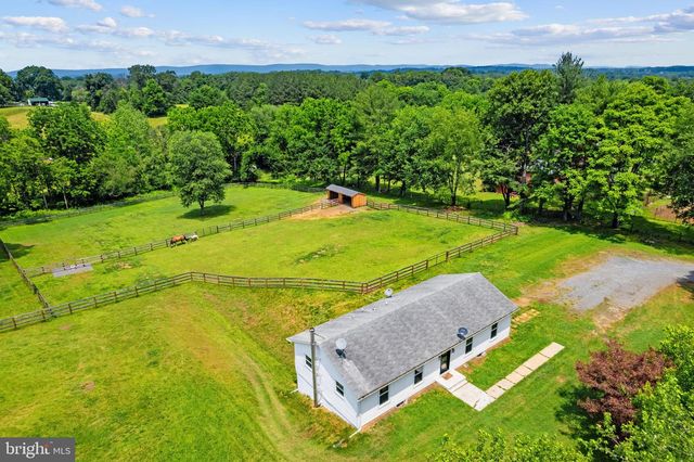 20103 SHELBURNE GLEBE RD, Purcellville, VA 20132
