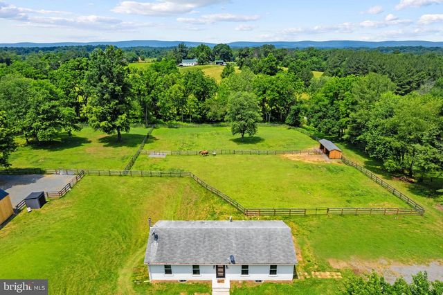 20103 SHELBURNE GLEBE RD, Purcellville, VA 20132
