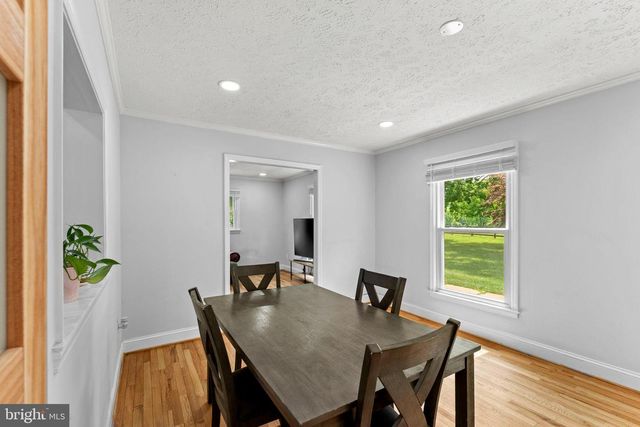 20103 SHELBURNE GLEBE RD, Purcellville, VA 20132