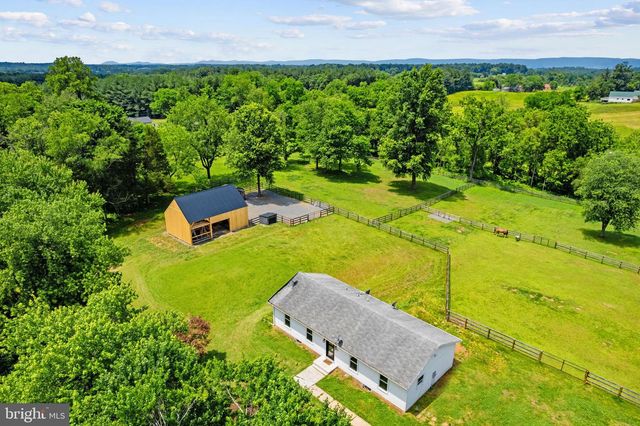 20103 SHELBURNE GLEBE RD, Purcellville, VA 20132