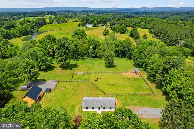 20103 SHELBURNE GLEBE RD, Purcellville, VA 20132