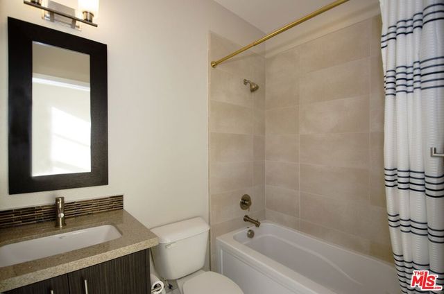 2753 Waverly Drive 806, Los Angeles, CA 90039