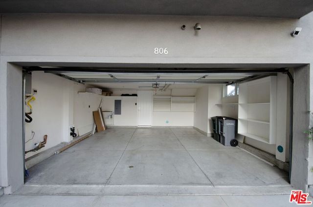 2753 Waverly Drive 806, Los Angeles, CA 90039