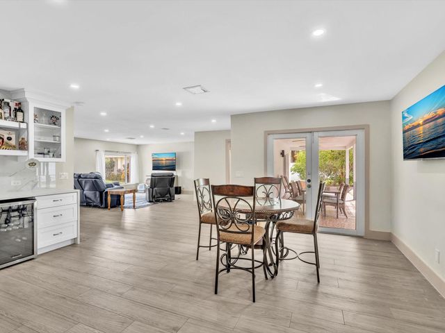 9960 NW 23rd St, Coral Springs, FL 33065