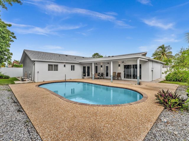 9960 NW 23rd St, Coral Springs, FL 33065