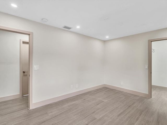 9960 NW 23rd St, Coral Springs, FL 33065