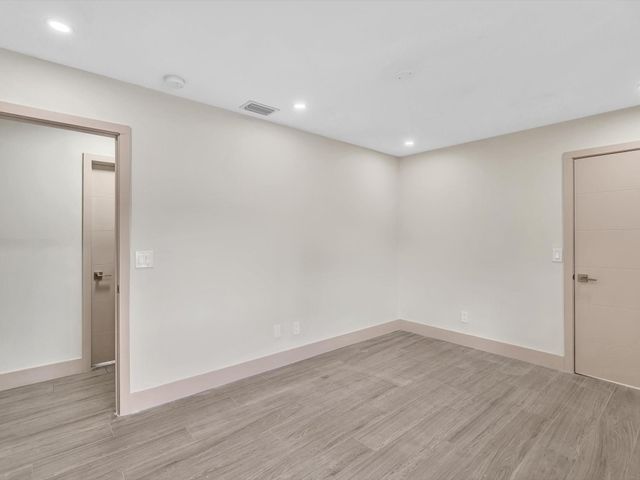 9960 NW 23rd St, Coral Springs, FL 33065