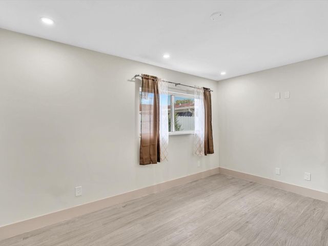 9960 NW 23rd St, Coral Springs, FL 33065