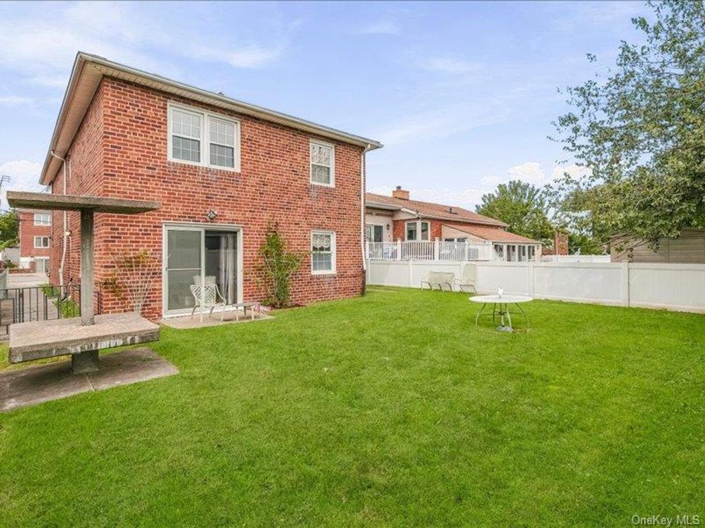3192 Hatting Place, Bronx, NY 10465 — photo 3