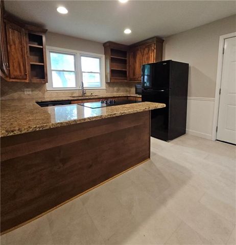 10913 W 50TH Terrace, Shawnee, KS 66203