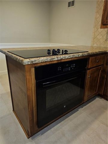 10913 W 50TH Terrace, Shawnee, KS 66203