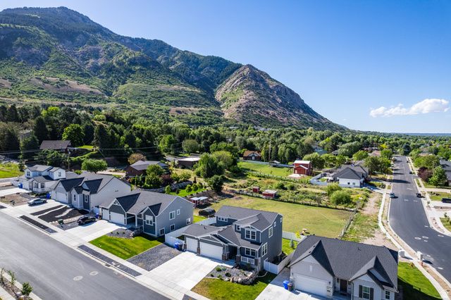 937 E 1850 N, North Ogden, UT 84414