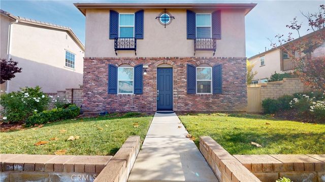 28620 Vista Del Rio, Valencia, CA 91354