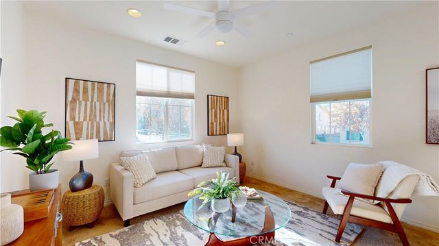 28620 Vista Del Rio, Valencia, CA 91354