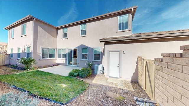28620 Vista Del Rio, Valencia, CA 91354