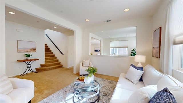 28620 Vista Del Rio, Valencia, CA 91354