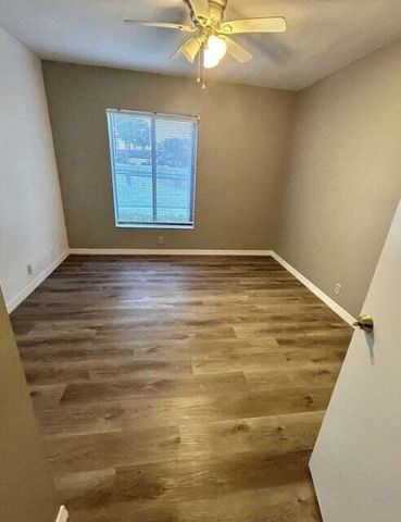 813 Sky Pine Way E1, Greenacres, FL 33415