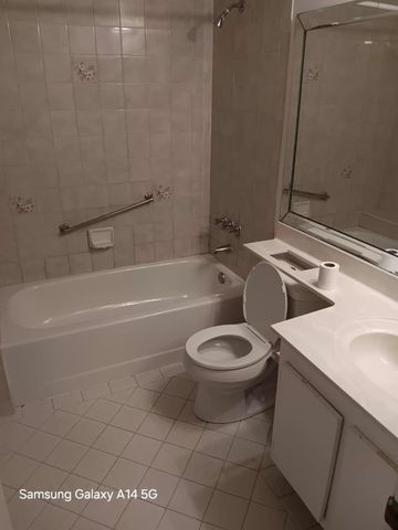 813 Sky Pine Way E1, Greenacres, FL 33415