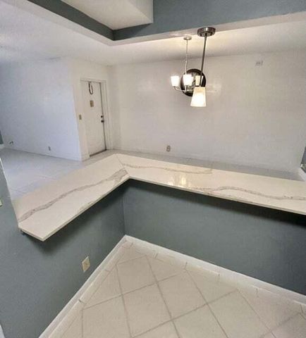 813 Sky Pine Way E1, Greenacres, FL 33415