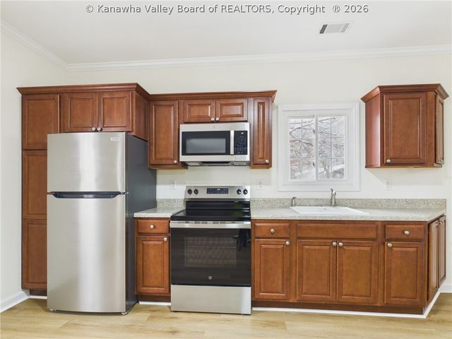 5301 Doc Bailey Road, Charleston, WV 25313