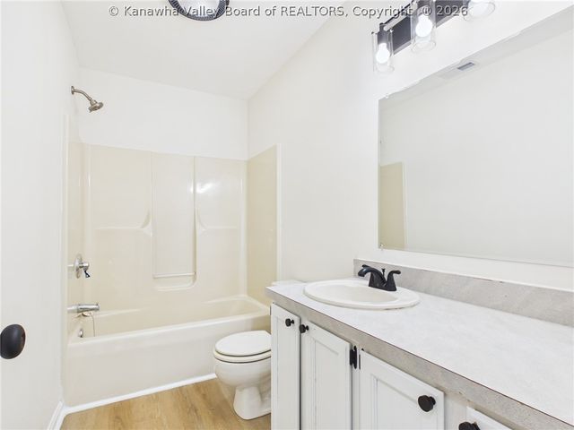 5301 Doc Bailey Road, Charleston, WV 25313