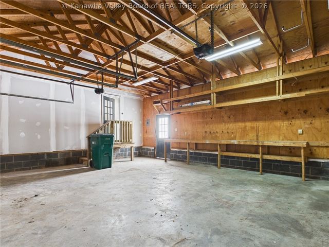 5301 Doc Bailey Road, Charleston, WV 25313