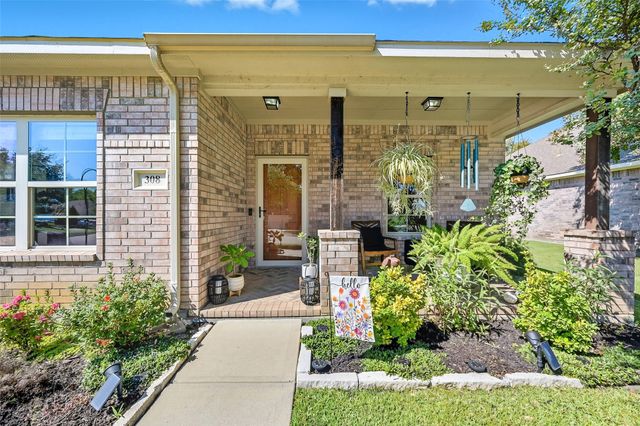 308 Sheridan Road, Oak Point, TX 75068