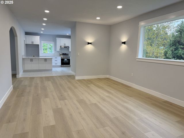 27741 Se Wallace Rd, Estacada, OR 97023