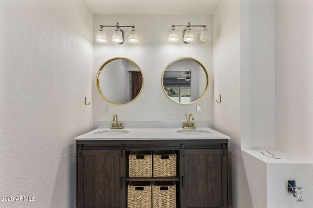 4616 S Poplar Street, Tempe, AZ 85282