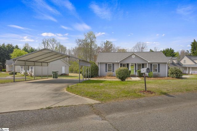 205 Timber Drive, Pickens, SC 29671