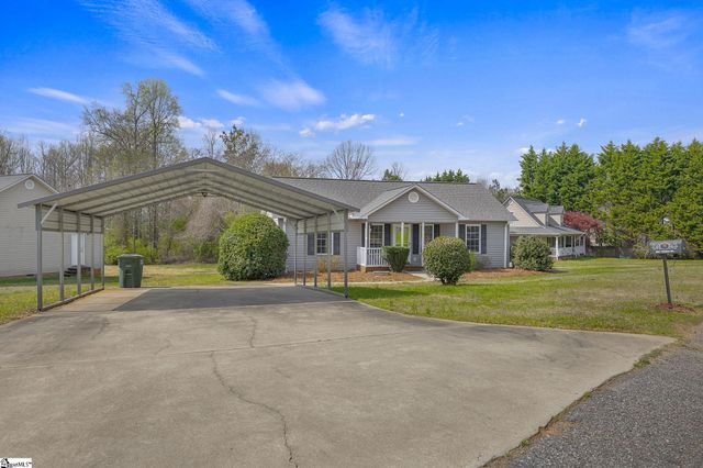 205 Timber Drive, Pickens, SC 29671