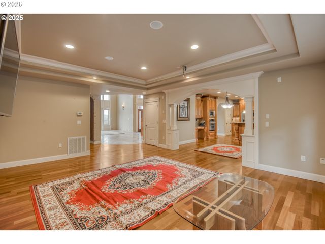 12491 Se CAPRI Ct, Happy Valley, OR 97086