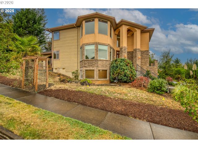 12491 Se CAPRI Ct, Happy Valley, OR 97086