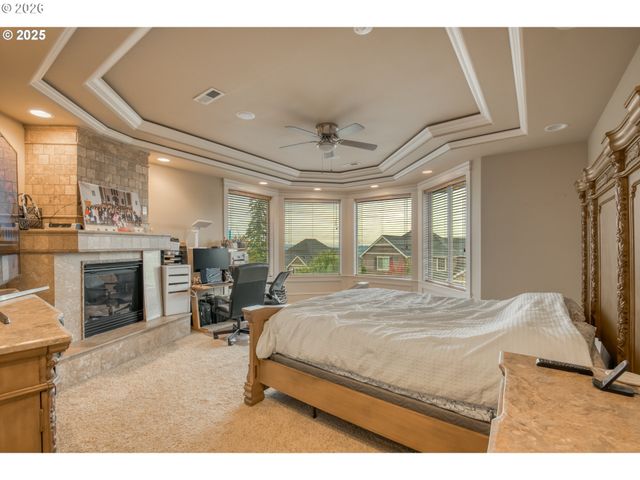 12491 Se CAPRI Ct, Happy Valley, OR 97086