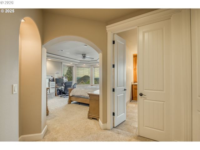 12491 Se CAPRI Ct, Happy Valley, OR 97086