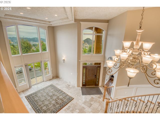 12491 Se CAPRI Ct, Happy Valley, OR 97086
