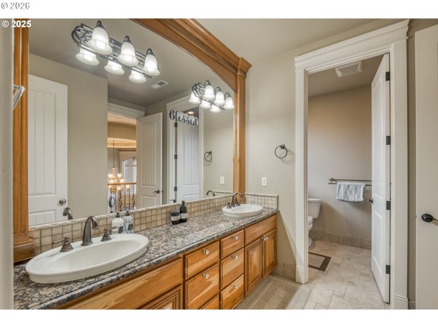 12491 Se CAPRI Ct, Happy Valley, OR 97086