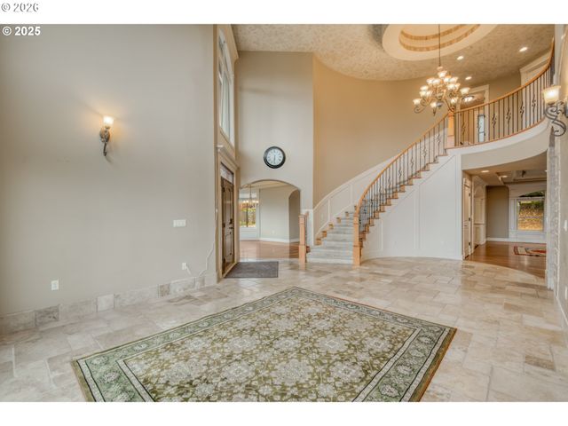 12491 Se CAPRI Ct, Happy Valley, OR 97086