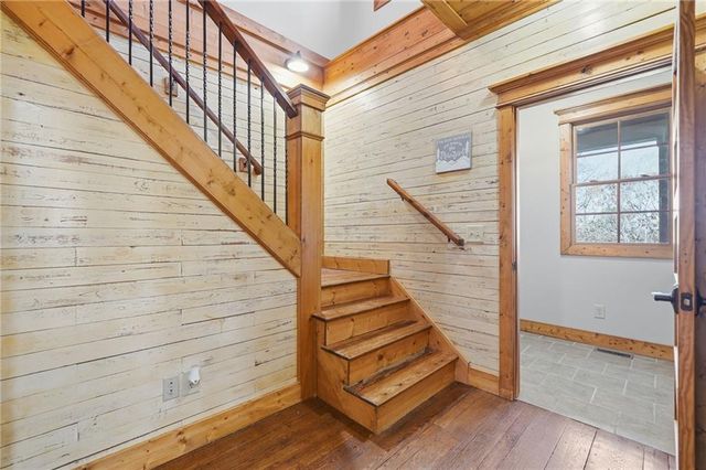 355 Mealer Road, Ellijay, GA 30536