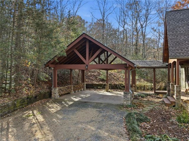 355 Mealer Road, Ellijay, GA 30536