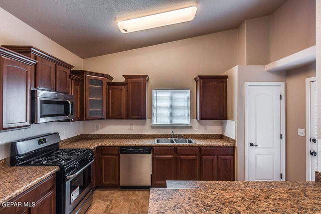 14340 APACHE POINT Drive, El Paso, TX 79938