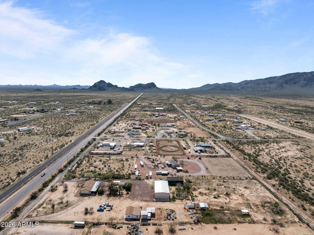 Image 38 of property listing at 47602 N EAGLE EYE Road, Aguila, AZ 85320