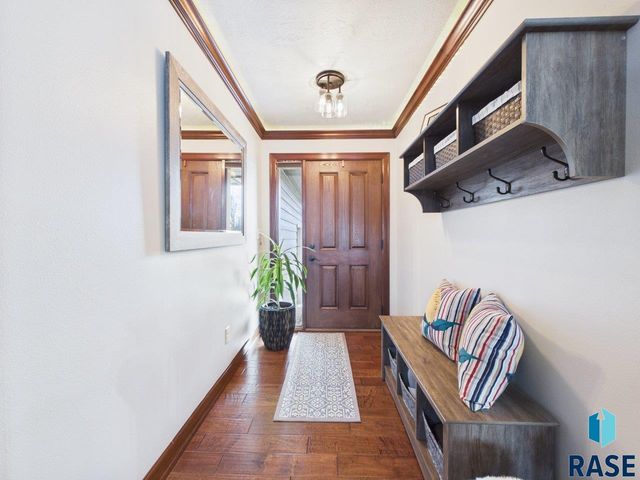 7520 W Stoney Creek St Street, Sioux Falls, SD 57106
