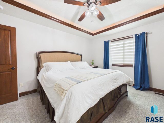 7520 W Stoney Creek St Street, Sioux Falls, SD 57106