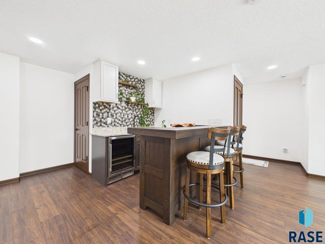 7520 W Stoney Creek St Street, Sioux Falls, SD 57106